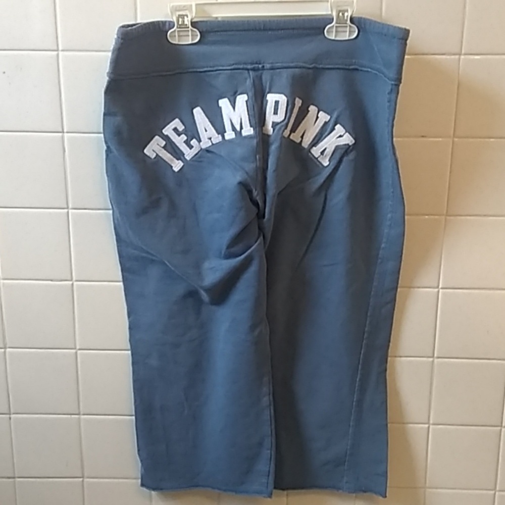 Shorts - Picture 2 of 3